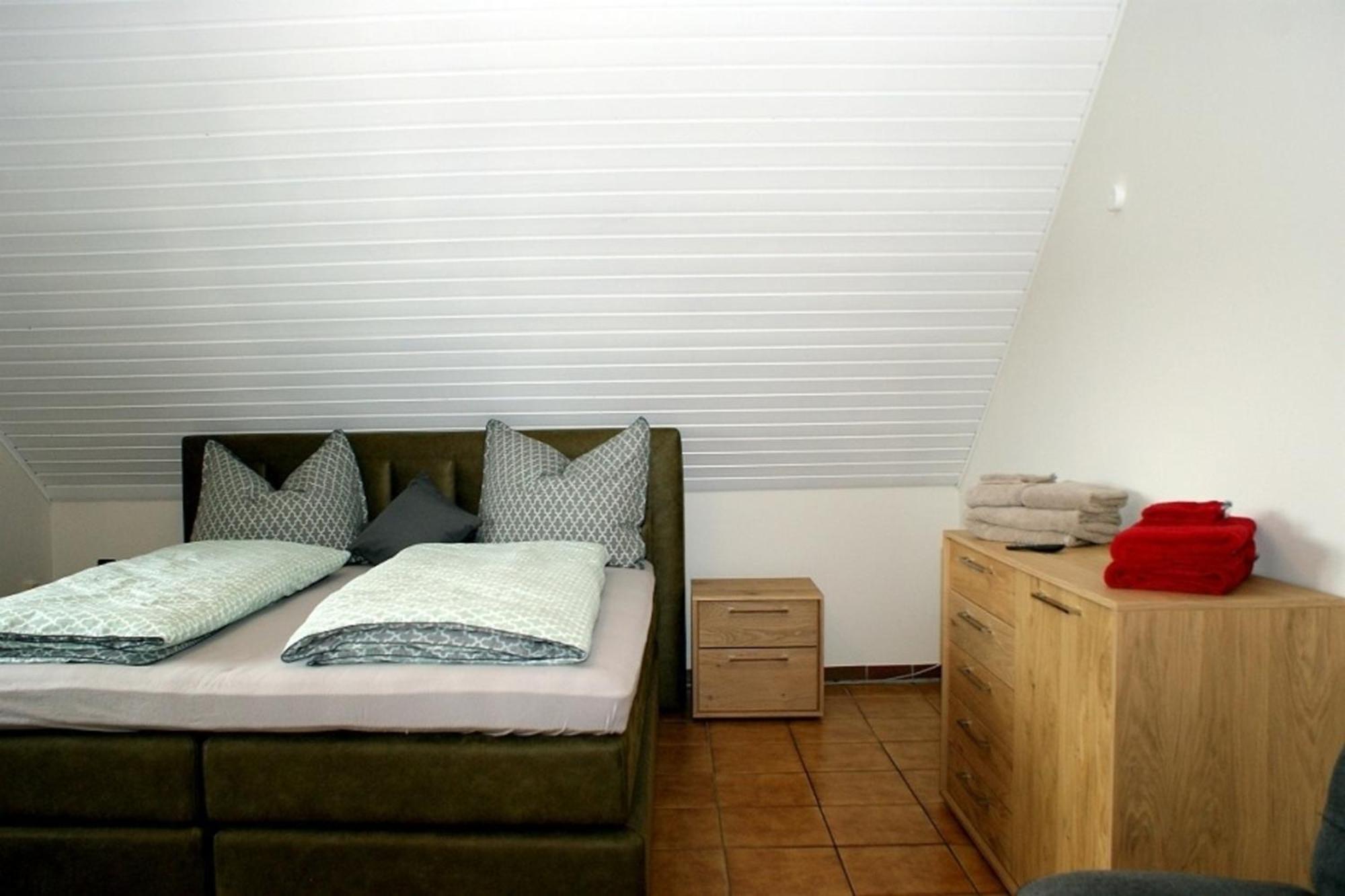 Haus "Zwischen Den Waeldern" Appartement Allenbach Buitenkant foto